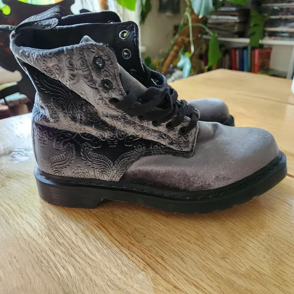 Dr Martens Brocade Grey Velvet Paisley Womens Boots Size 9 Combat Doc Martens - Picture 4 of 11